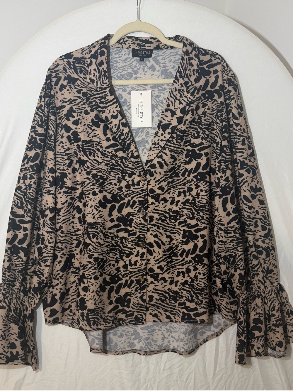 The Style Taupe & Black Button-Front Patterned Blouse